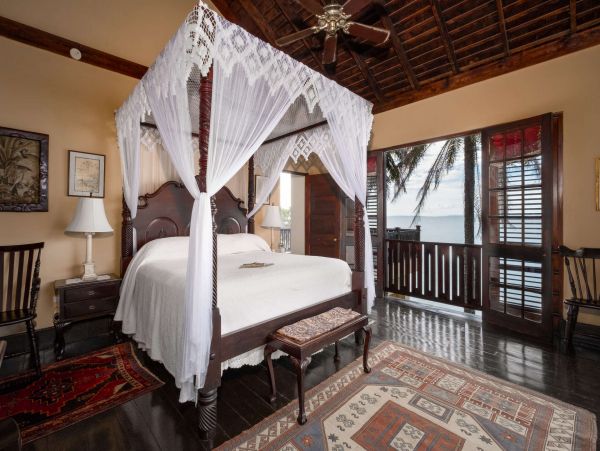 Jamaica Home 1002245