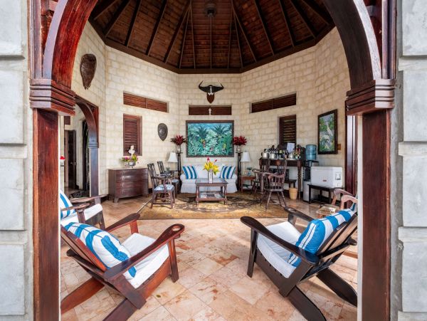 Jamaica Home 1002250