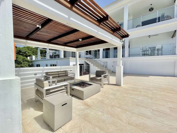 Jamaica Home 1002251