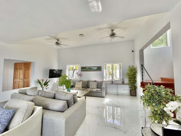 Jamaica Home 1002251