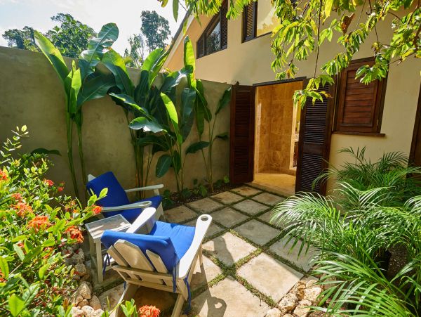 Jamaica Home 1002253