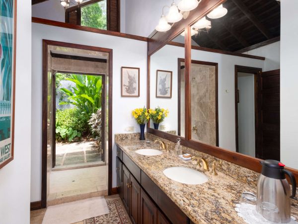 Jamaica Home 1002253