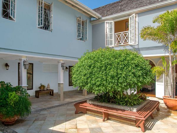 Jamaica Home 1002260
