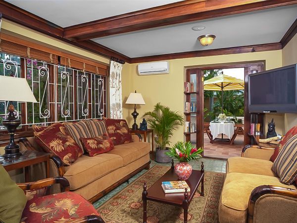 Jamaica Home 1002263