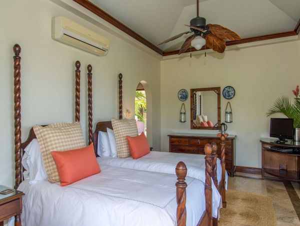 Jamaica Home 1002264