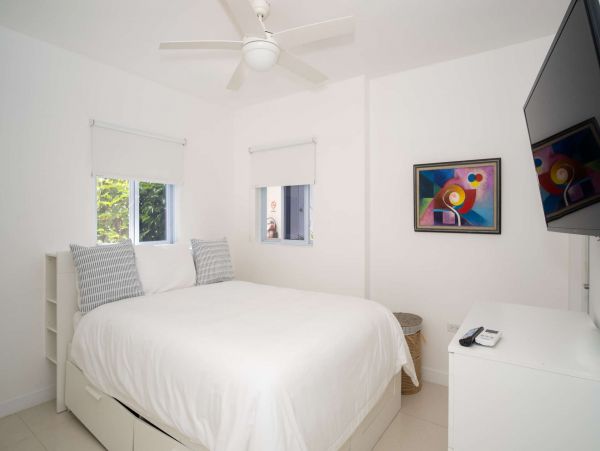Jamaica Home 1002277