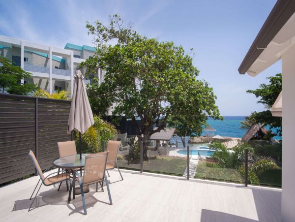 Jamaica Home 1002277