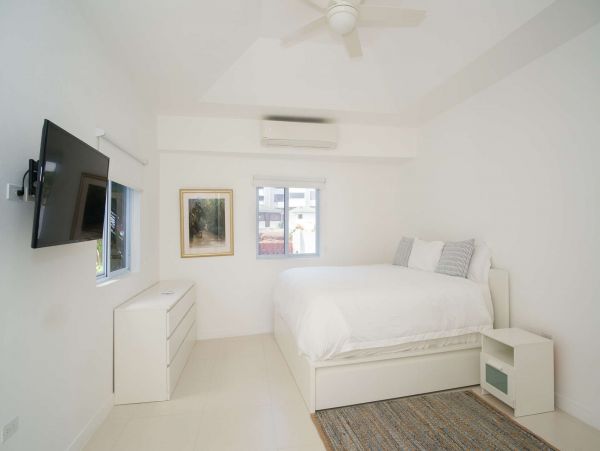Jamaica Home 1002277