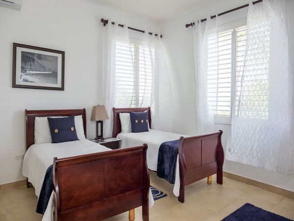 Jamaica Home 1002278