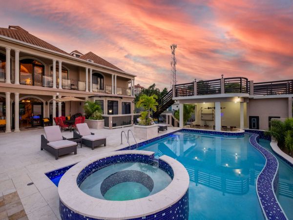 Exquisite Jamaican Escape Luxury Vacation Rental in Paradise