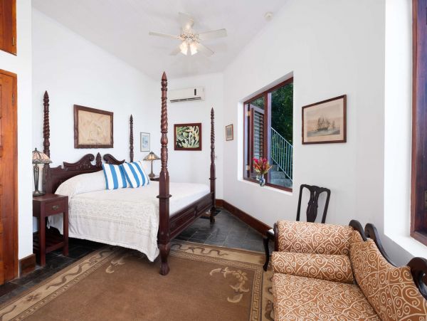 Jamaica Home 1002280