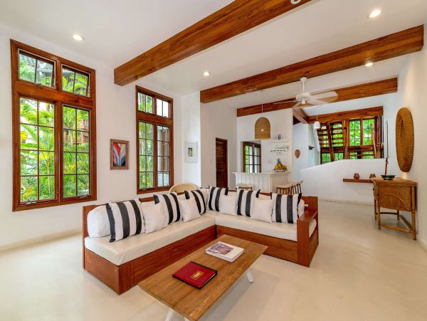 Jamaica Home 1002293