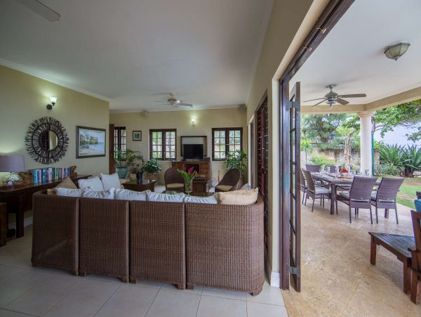 Jamaica Home 1002314