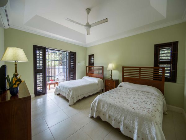 Jamaica Home 1002314