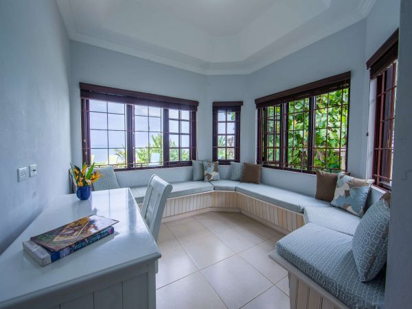 Jamaica Home 1002314