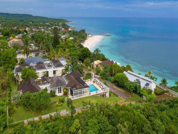Jamaica Home 1002318