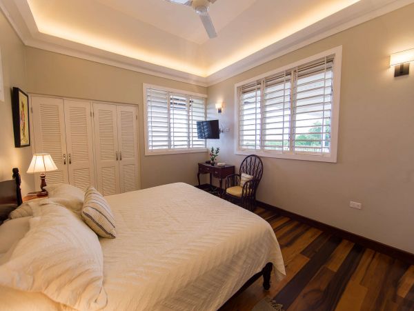 Jamaica Home 1002318
