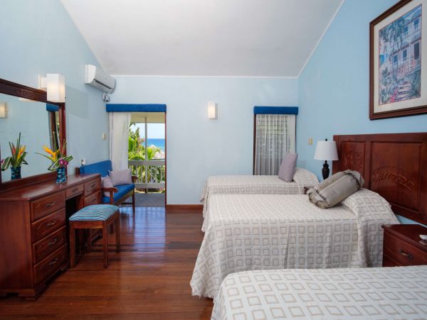 Jamaica Home 1002327