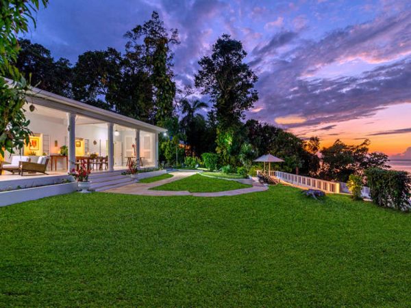 Jamaica Home 1002334