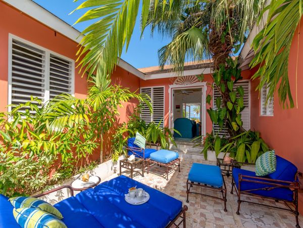 Jamaica Home 1002335