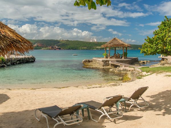 Jamaica Home 1002338