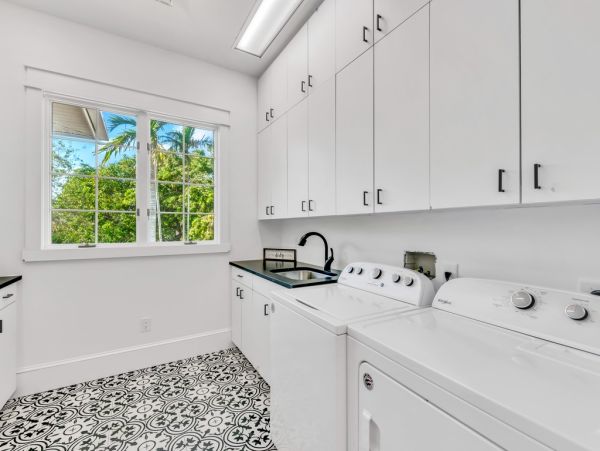 Just a Block to the Beach Vacation Home On Anna Maria Island