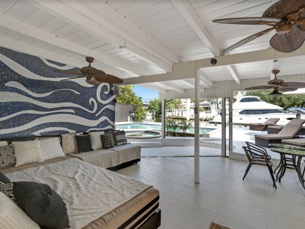 Beautiful 4 Bedroom Home with Pool in Miami Beach