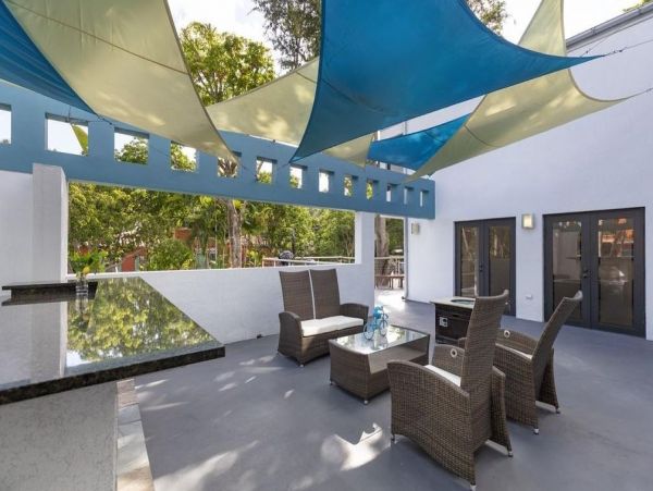 Stunning Luxury Miami Villa with Private Pool 6 Bedrooms