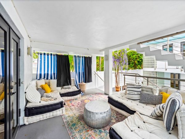 Stunning Luxury Miami Villa with Private Pool 6 Bedrooms