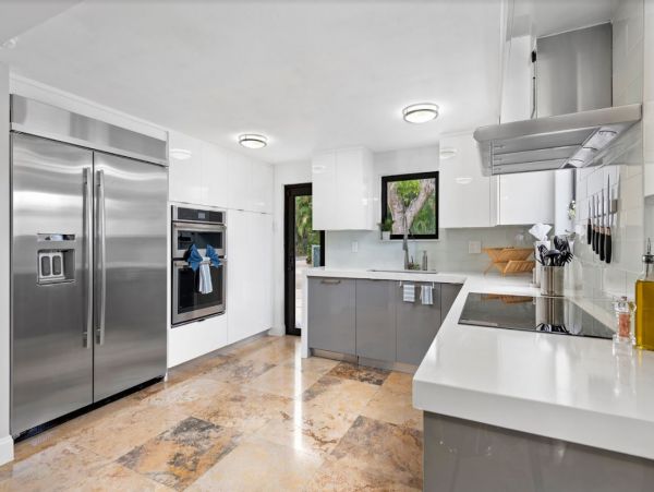 Stunning Luxury Miami Villa with Private Pool 6 Bedrooms