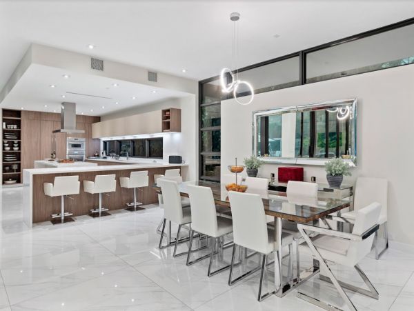 Gorgeous Miami Vacation Villa with Private Pool 5 Bedrooms