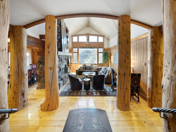 Park City Luxury Three Level Vacation Home Sleeps 18 Guests