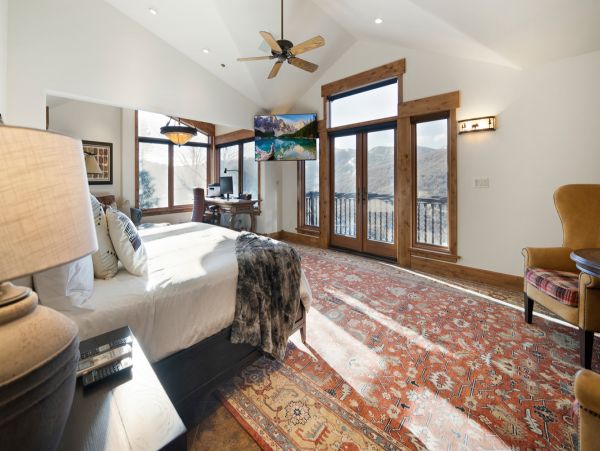 Park City Luxury Three Level Vacation Home Sleeps 18 Guests