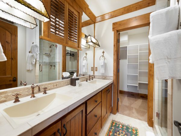 Park City Luxury Three Level Vacation Home Sleeps 18 Guests