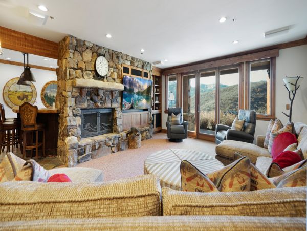 Park City Luxury Three Level Vacation Home Sleeps 18 Guests