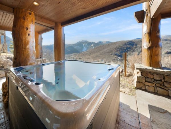 Park City Luxury Three Level Vacation Home Sleeps 18 Guests