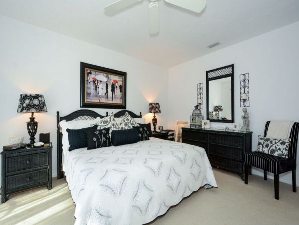 Two Bedroom Vacation Condo in Sarasota with Tennis Court