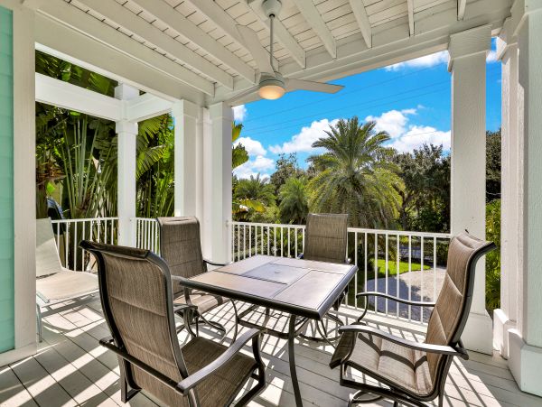 Beautiful 3 Bedroom Vacation Home in Longboat Key
