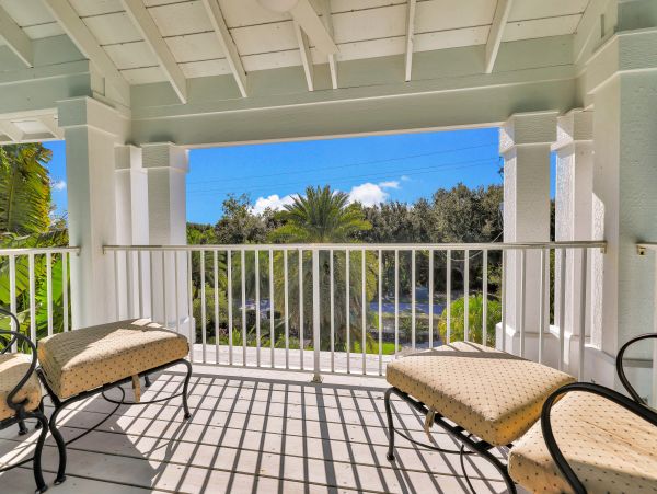 Beautiful 3 Bedroom Vacation Home in Longboat Key