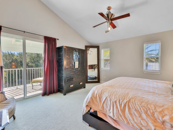 Beautiful 3 Bedroom Vacation Home in Longboat Key