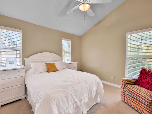 Beautiful 3 Bedroom Vacation Home in Longboat Key