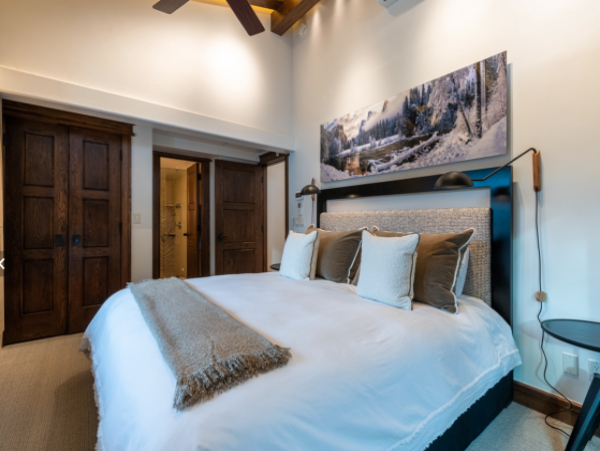 Luxury Vail Village Vacation Rental, Ski In Ski Out