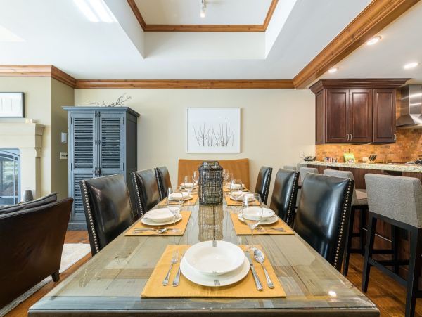 Lionshead Ritz Carlton private Selection Luxury Walk to Lift