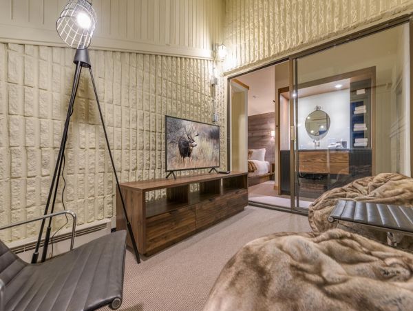Vail Vacation Condo Three Bedroom Mountain View Walk To Lift