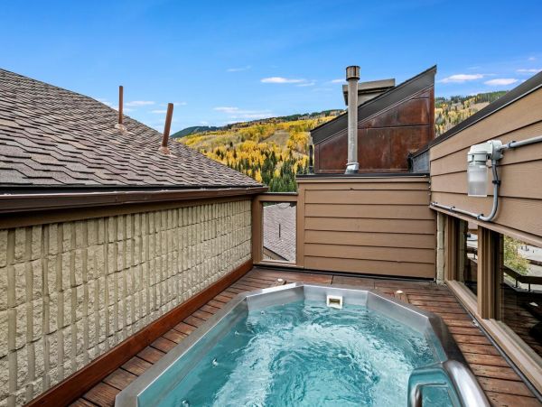 Vail Vacation Condo Three Bedroom Mountain View Walk To Lift