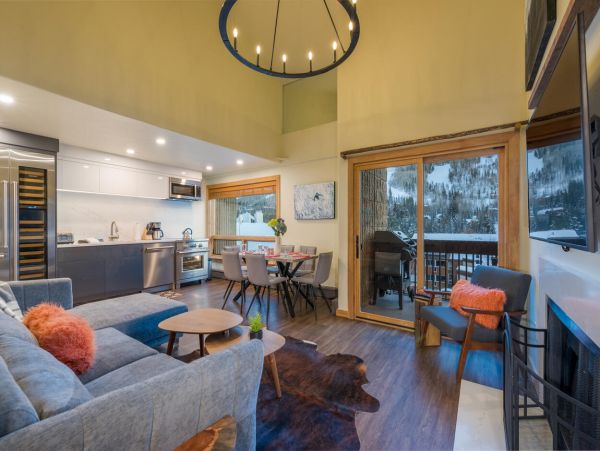 Vail Vacation Condo Three Bedroom Mountain View Walk To Lift