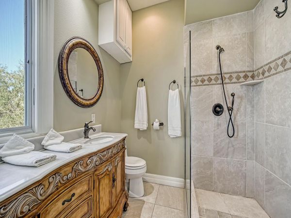 Siesta Key Stunning Vacation Townhome A Short Walk to Beach