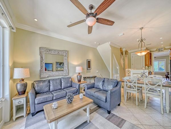 Siesta Key Stunning Vacation Townhome A Short Walk to Beach