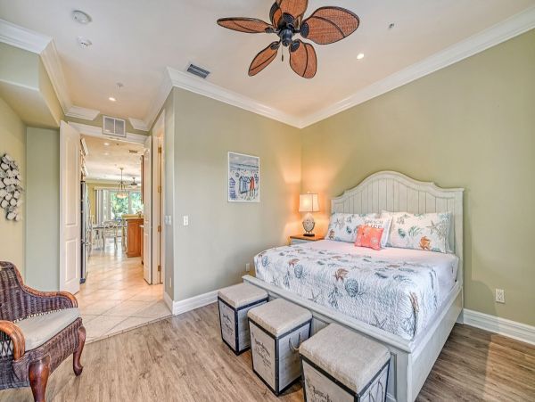 Siesta Key Stunning Vacation Townhome A Short Walk to Beach