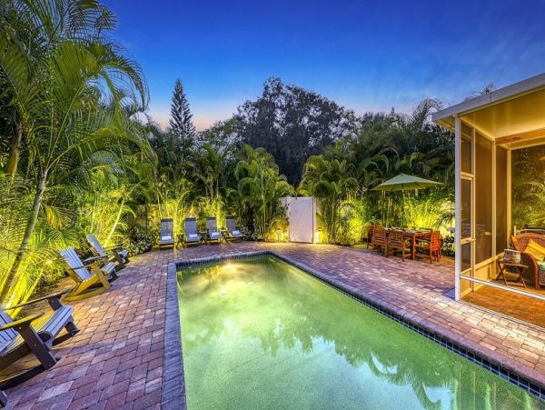 Sarasota 6-Bedroom Duplex with 2 Private Pools